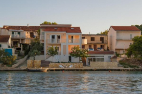 Seaside house for families with children Rogoznica - 22156
